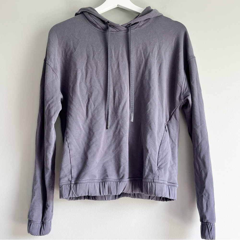 Lululemon Pullover top hoodie sweatshirt 6 gray open split back Twisted & Tucked
